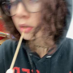 Meet your Posher, Alison